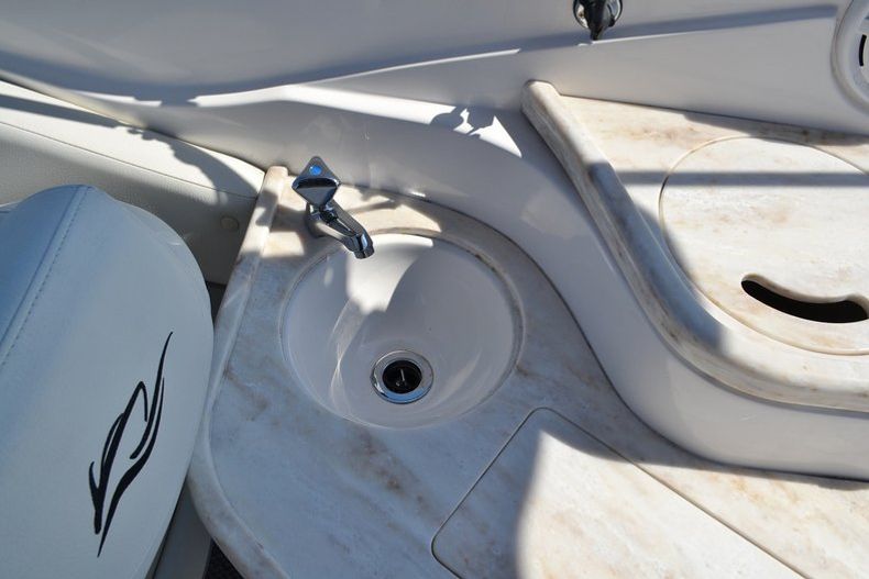 Thumbnail 23 for New 2014 Rinker Captiva 276 Bowrider boat for sale in West Palm Beach, FL