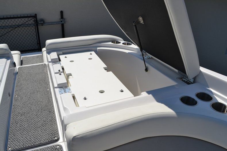 Thumbnail 29 for New 2014 Rinker Captiva 276 Bowrider boat for sale in West Palm Beach, FL