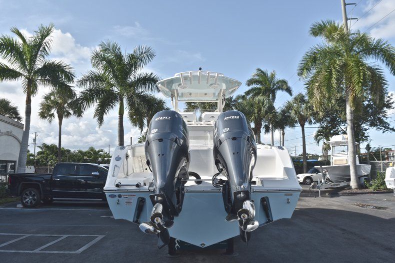 Thumbnail 6 for New 2019 Cobia 277 Center Console boat for sale in West Palm Beach, FL