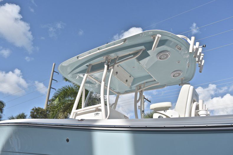 Thumbnail 9 for New 2019 Cobia 277 Center Console boat for sale in West Palm Beach, FL