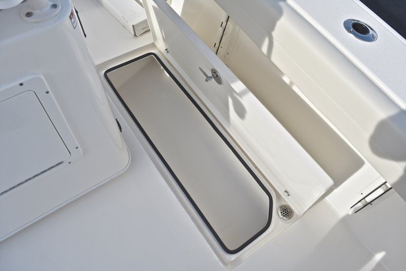 Thumbnail 22 for New 2019 Cobia 277 Center Console boat for sale in West Palm Beach, FL