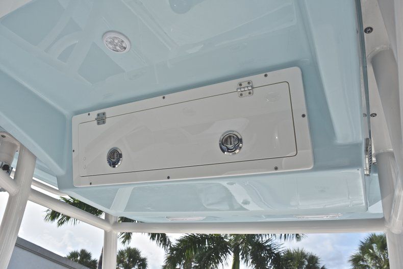 Thumbnail 35 for New 2019 Cobia 277 Center Console boat for sale in West Palm Beach, FL