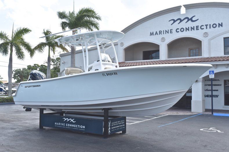 Thumbnail 1 for Used 2017 Sportsman Heritage 231 Center Console boat for sale in West Palm Beach, FL