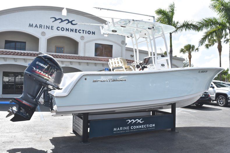 Thumbnail 7 for Used 2017 Sportsman Heritage 231 Center Console boat for sale in West Palm Beach, FL