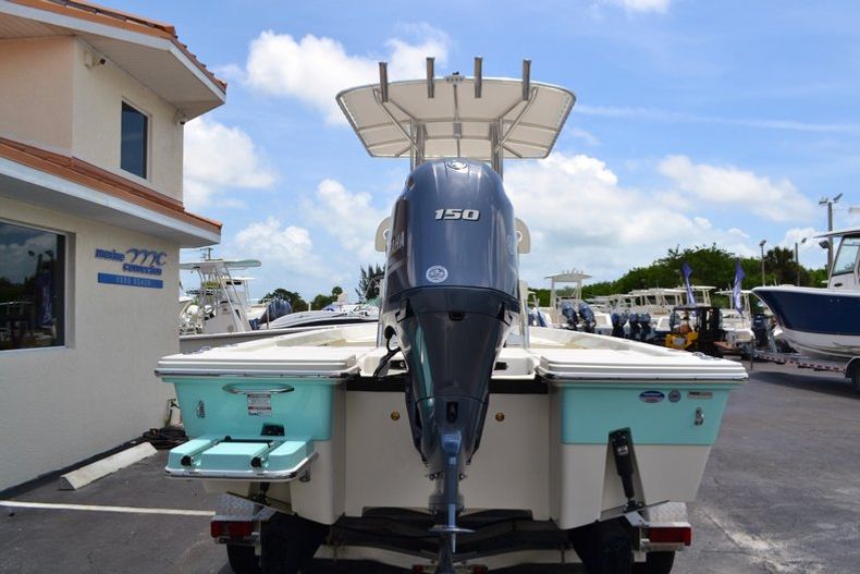 Thumbnail 5 for New 2015 Pathfinder 2200 TRS Bay Boat boat for sale in Vero Beach, FL