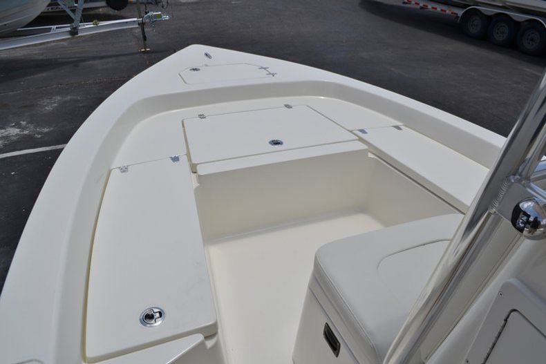 Thumbnail 11 for New 2015 Pathfinder 2200 TRS Bay Boat boat for sale in Vero Beach, FL
