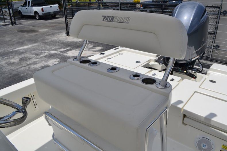Thumbnail 17 for New 2015 Pathfinder 2200 TRS Bay Boat boat for sale in Vero Beach, FL