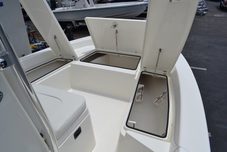 Thumbnail 18 for New 2015 Pathfinder 2200 TRS Bay Boat boat for sale in Vero Beach, FL