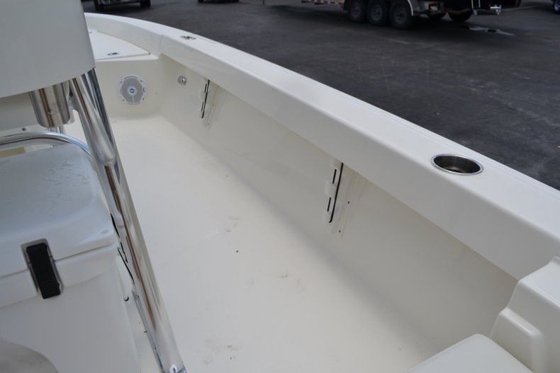 Thumbnail 24 for New 2015 Pathfinder 2200 TRS Bay Boat boat for sale in Vero Beach, FL