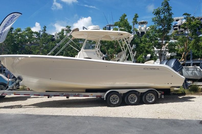 Used 2016 Cobia 296 Center Console boat for sale in Islamorada, FL