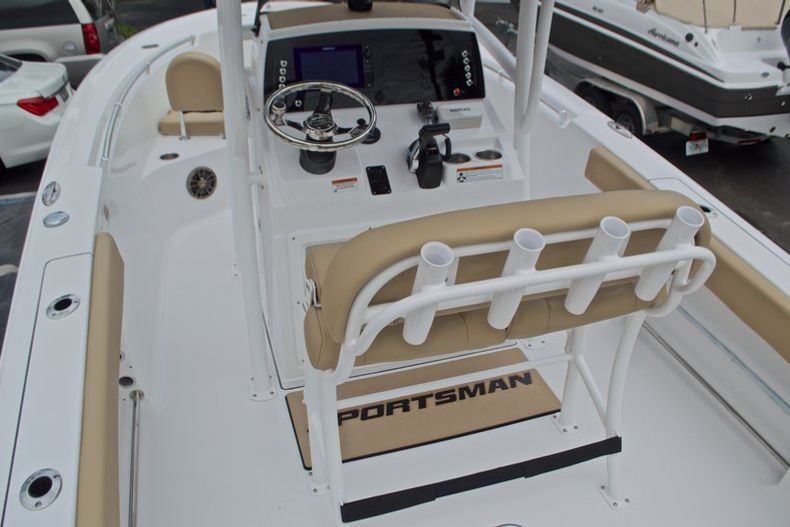 Thumbnail 11 for New 2017 Sportsman Open 212 Center Console boat for sale in Miami, FL