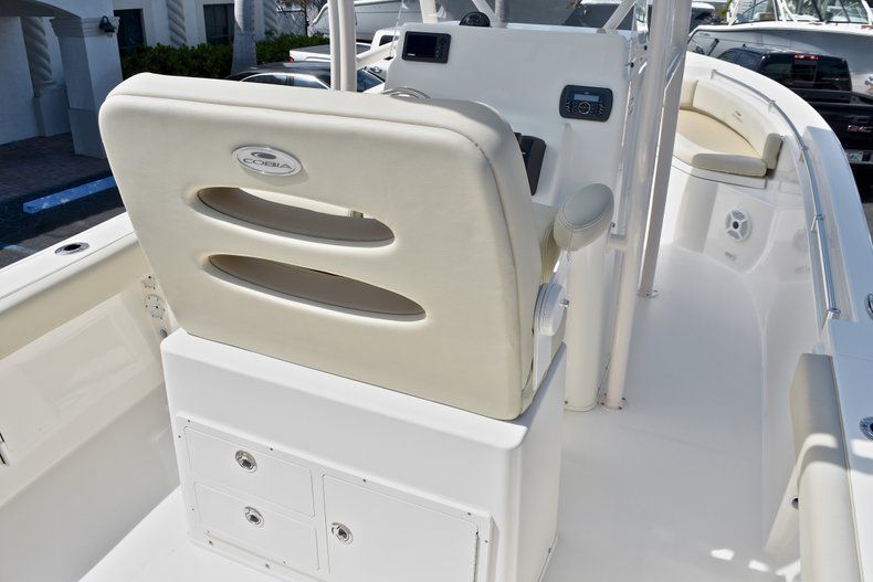 Thumbnail 8 for New 2018 Cobia 220 Center Console boat for sale in West Palm Beach, FL