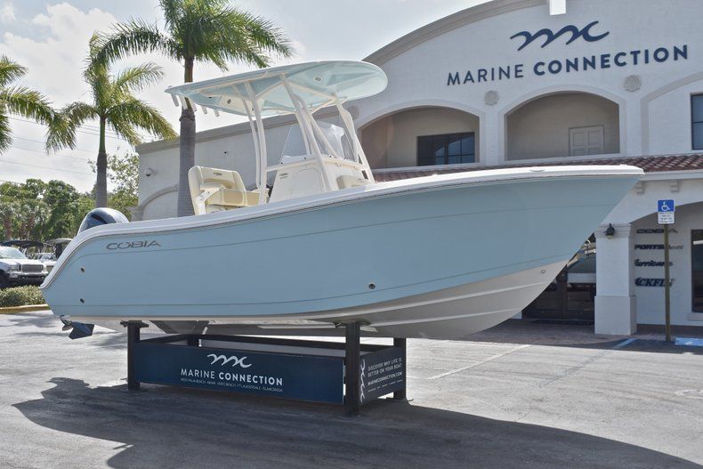 Thumbnail 1 for New 2018 Cobia 220 Center Console boat for sale in West Palm Beach, FL