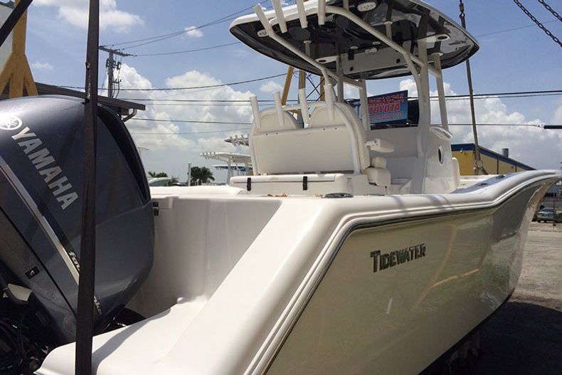 Thumbnail 2 for New 2015 Tidewater 280 CC Adventure Center Console boat for sale in Miami, FL