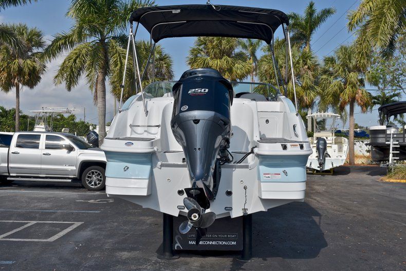 Thumbnail 6 for New 2018 Hurricane SunDeck SD 2400 OB boat for sale in West Palm Beach, FL