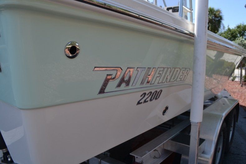 Thumbnail 6 for New 2017 Pathfinder 2200 TRS Bay Boat boat for sale in Vero Beach, FL