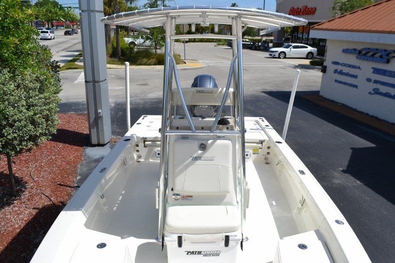 Thumbnail 15 for New 2017 Pathfinder 2200 TRS Bay Boat boat for sale in Vero Beach, FL