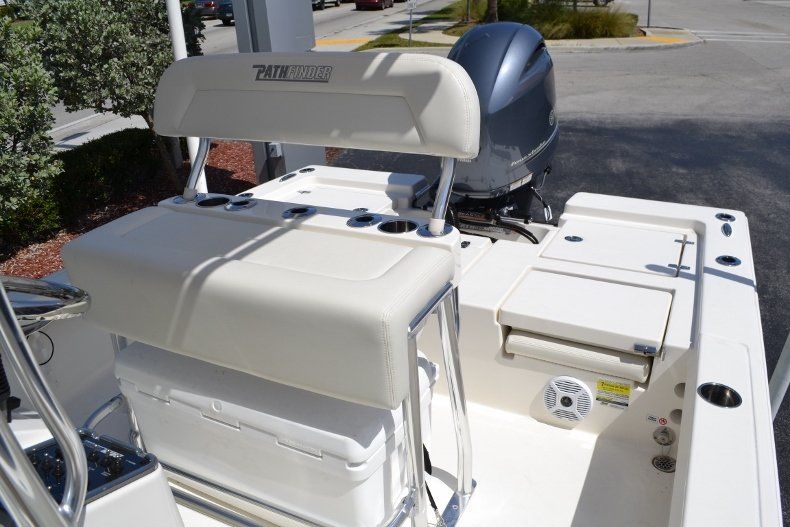 Thumbnail 17 for New 2017 Pathfinder 2200 TRS Bay Boat boat for sale in Vero Beach, FL