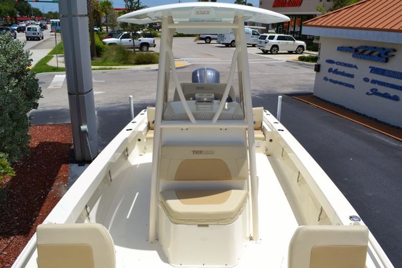 Thumbnail 17 for New 2015 Pathfinder 2600 TRS boat for sale in Vero Beach, FL