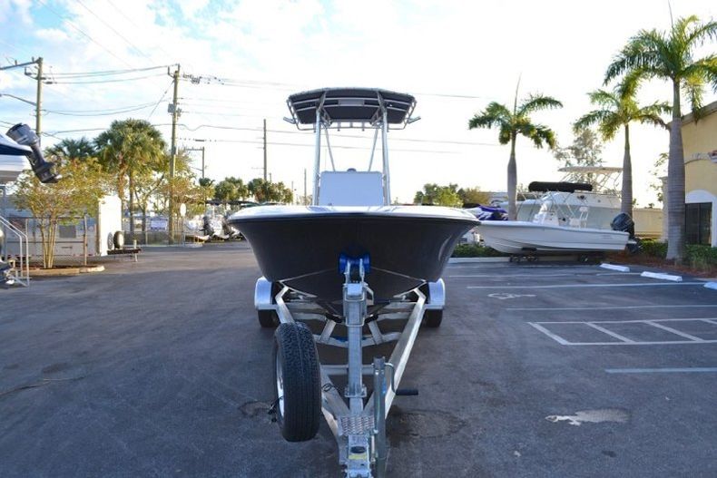 Thumbnail 2 for New 2013 Contender 25 Bay boat for sale in West Palm Beach, FL
