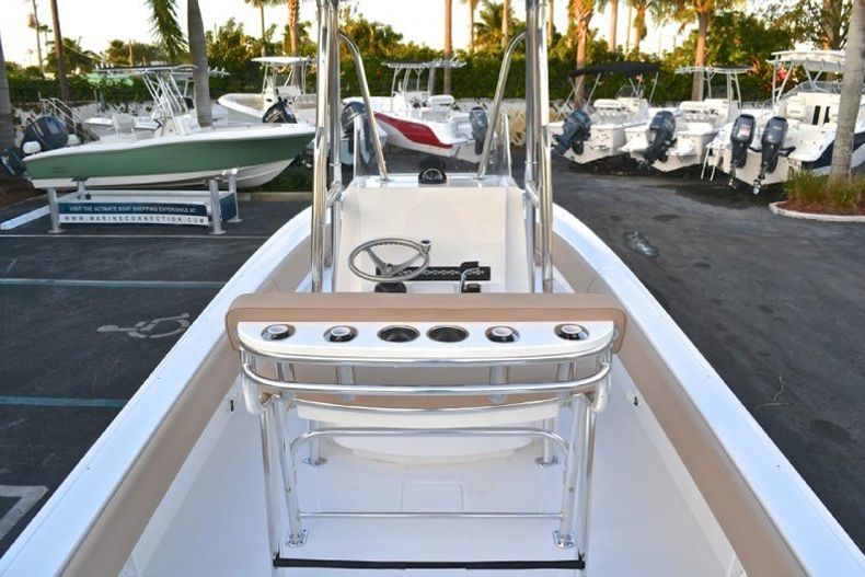Thumbnail 42 for New 2013 Contender 25 Bay boat for sale in West Palm Beach, FL