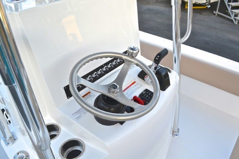 Thumbnail 49 for New 2013 Contender 25 Bay boat for sale in West Palm Beach, FL