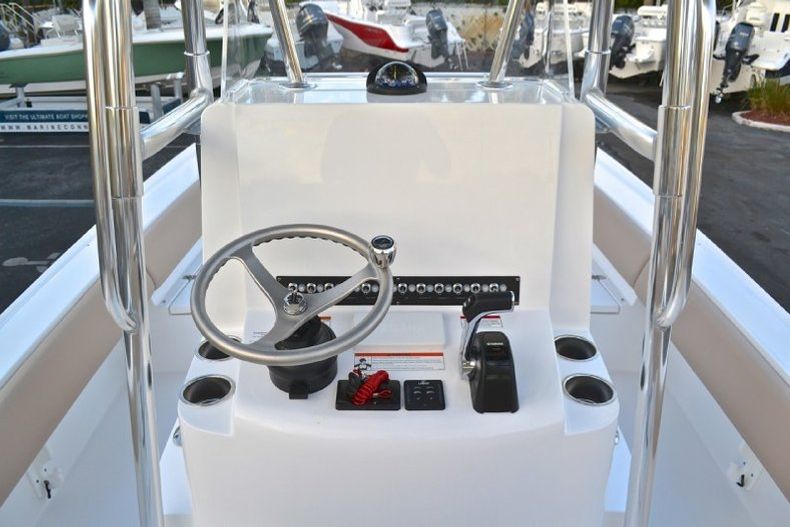 Thumbnail 48 for New 2013 Contender 25 Bay boat for sale in West Palm Beach, FL