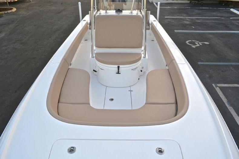Thumbnail 57 for New 2013 Contender 25 Bay boat for sale in West Palm Beach, FL