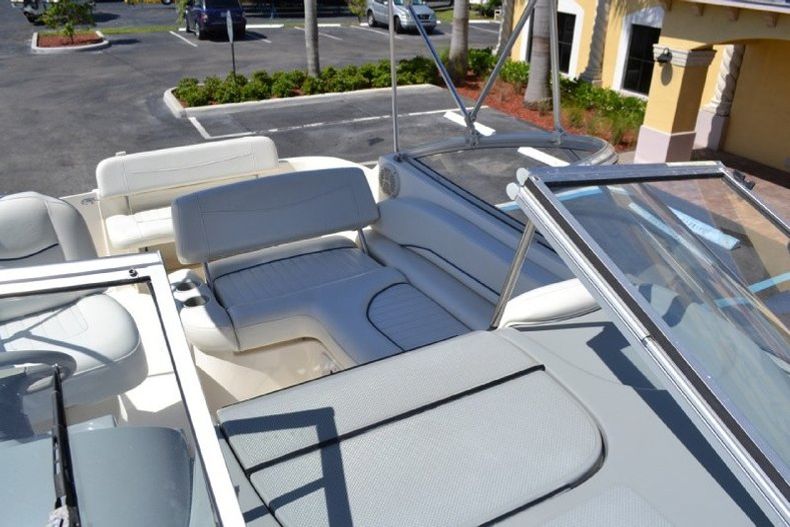 Thumbnail 7 for Used 2004 Bayliner 245 Ciera Cruiser boat for sale in West Palm Beach, FL