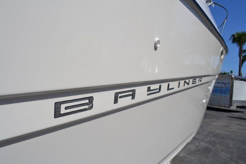 Thumbnail 21 for Used 2004 Bayliner 245 Ciera Cruiser boat for sale in West Palm Beach, FL