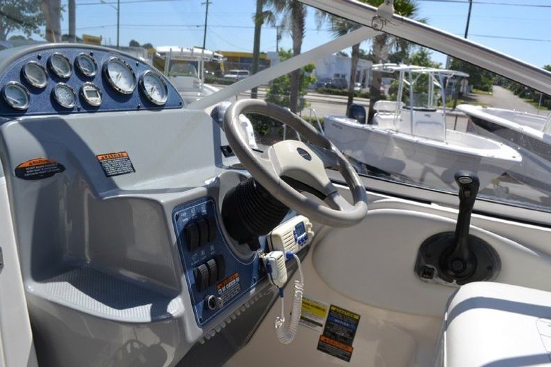 Thumbnail 43 for Used 2004 Bayliner 245 Ciera Cruiser boat for sale in West Palm Beach, FL