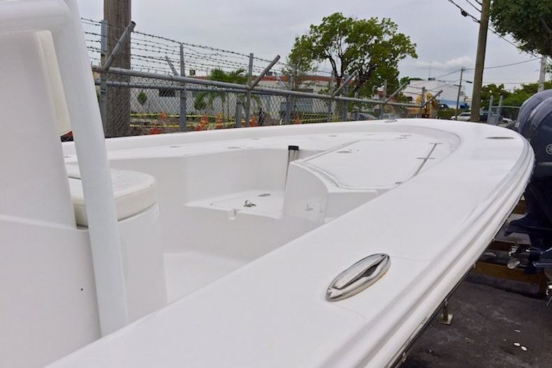 Thumbnail 5 for Used 2014 Sportsman Masters 227 Bay Boat boat for sale in Miami, FL