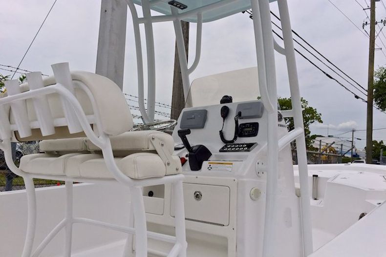 Thumbnail 3 for Used 2014 Sportsman Masters 227 Bay Boat boat for sale in Miami, FL