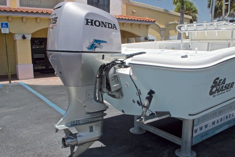 Thumbnail 9 for Used 2005 Sea Chaser 245 Bay Runner LX boat for sale in West Palm Beach, FL