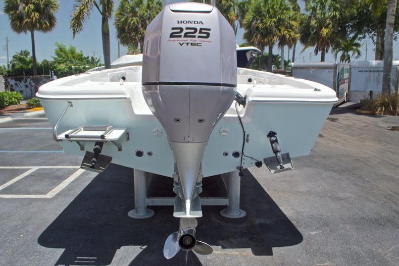 Thumbnail 7 for Used 2005 Sea Chaser 245 Bay Runner LX boat for sale in West Palm Beach, FL
