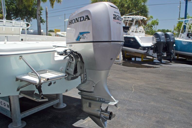 Thumbnail 8 for Used 2005 Sea Chaser 245 Bay Runner LX boat for sale in West Palm Beach, FL