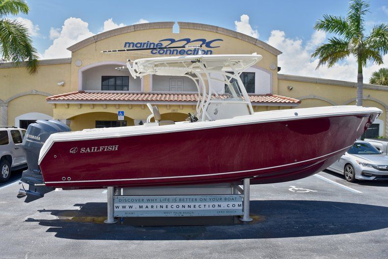 Used 2013 Sailfish 270 CC Center Console boat for sale in West Palm Beach, FL