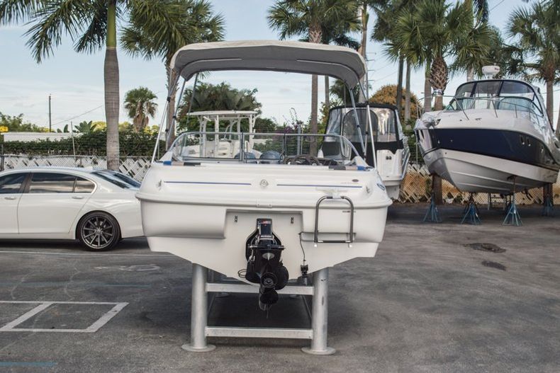 Thumbnail 6 for Used 2003 Glastron SX 175 Bowrider boat for sale in West Palm Beach, FL
