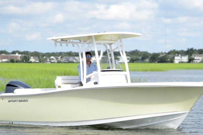 Thumbnail 18 for New 2015 Sportsman Heritage 231 Center Console boat for sale in West Palm Beach, FL