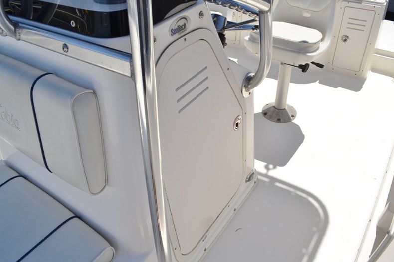 Thumbnail 20 for Used 2003 Cobia 214 Center Console boat for sale in Vero Beach, FL