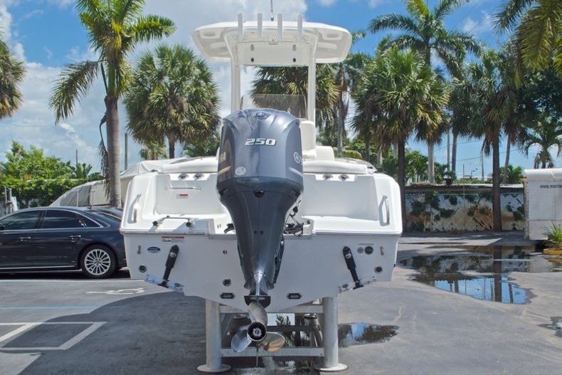 Thumbnail 6 for Used 2015 Sea Hunt 235 SE Center Console boat for sale in West Palm Beach, FL