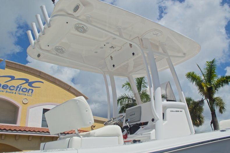 Thumbnail 9 for Used 2015 Sea Hunt 235 SE Center Console boat for sale in West Palm Beach, FL