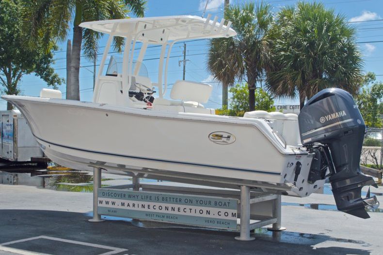 Thumbnail 5 for Used 2015 Sea Hunt 235 SE Center Console boat for sale in West Palm Beach, FL