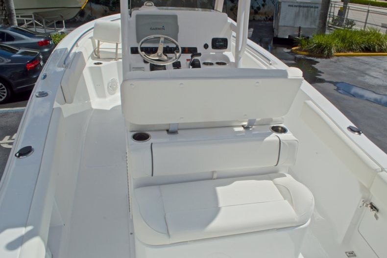 Thumbnail 13 for Used 2015 Sea Hunt 235 SE Center Console boat for sale in West Palm Beach, FL
