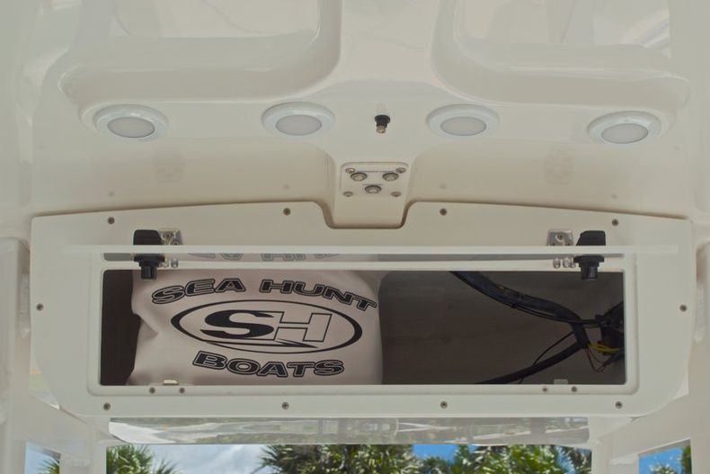 Thumbnail 35 for Used 2015 Sea Hunt 235 SE Center Console boat for sale in West Palm Beach, FL