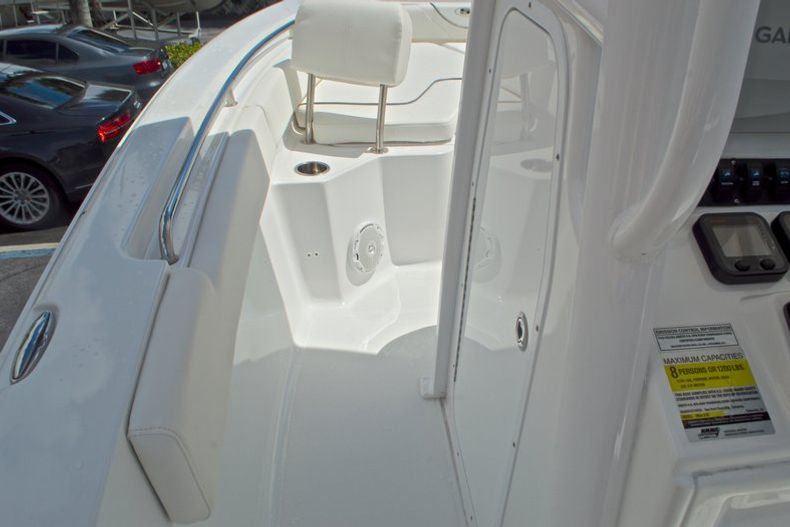 Thumbnail 48 for Used 2015 Sea Hunt 235 SE Center Console boat for sale in West Palm Beach, FL