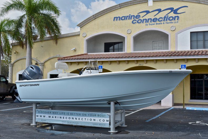 Thumbnail 1 for New 2018 Sportsman 19 Island Reef boat for sale in Vero Beach, FL