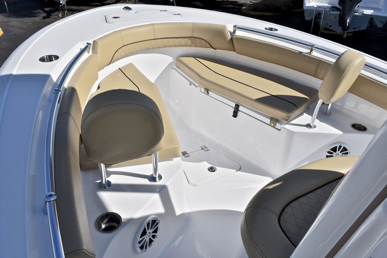 Thumbnail 40 for New 2018 Sportsman Open 212 Center Console boat for sale in West Palm Beach, FL
