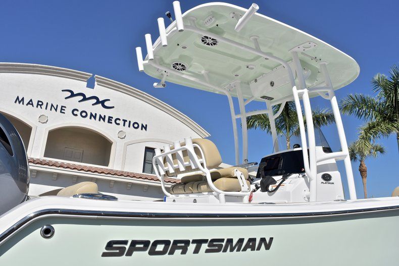 Thumbnail 9 for New 2018 Sportsman Open 212 Center Console boat for sale in West Palm Beach, FL