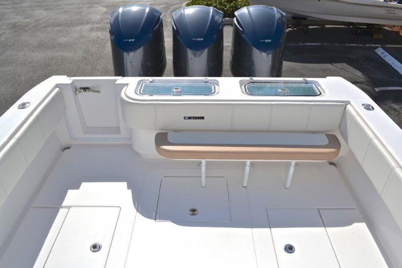 Thumbnail 29 for New 2013 Contender 39 ST Step Hull boat for sale in West Palm Beach, FL